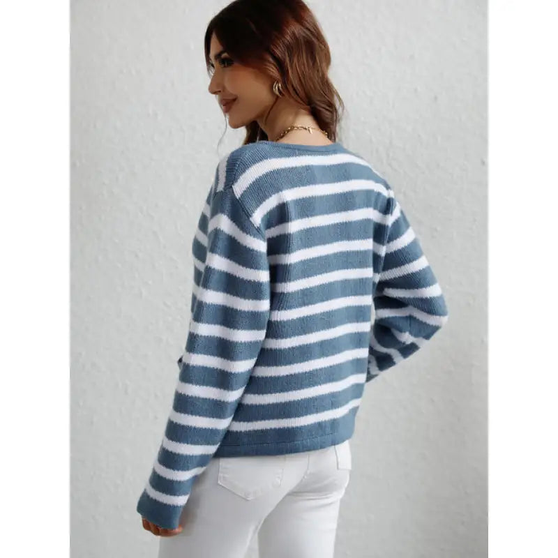 Gemütlicher Strick-Cardigan mit Knöpfen und seitlichen Taschen