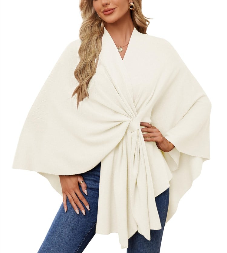 Weicher eleganter Schultertuch-Poncho für gemütlich-chice Lagen