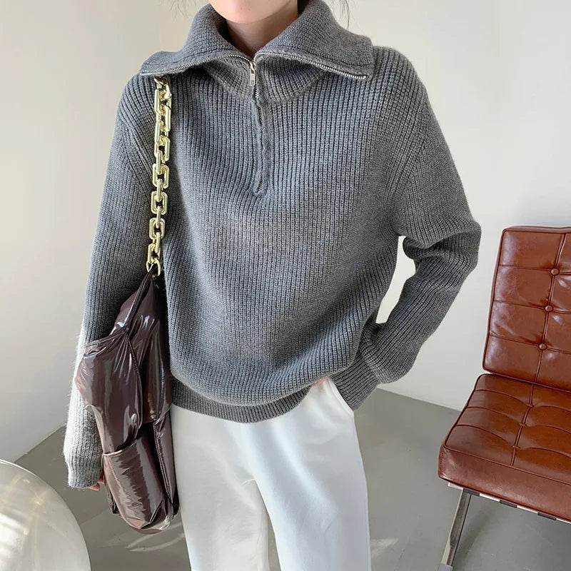 Gemütlicher dicker Strickpullover mit Reißverschlusskragen für herbstliche Schichten