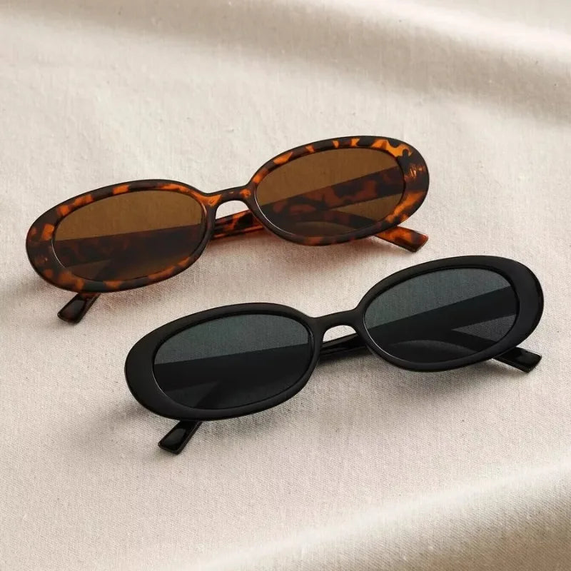 Retro Sonnenbrille mit klarem Glas, vintage-inspiriertes Design