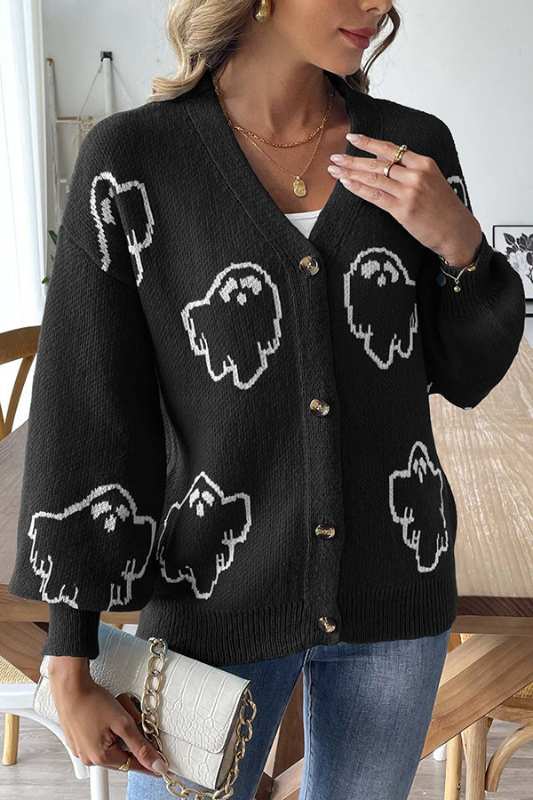 Gemütlicher Halloween-Geisterstrickpullover mit Knöpfen