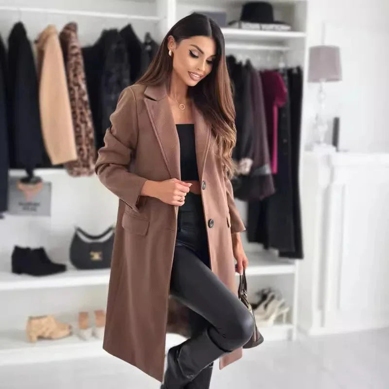 Schicker langer Wintermantel für Damen