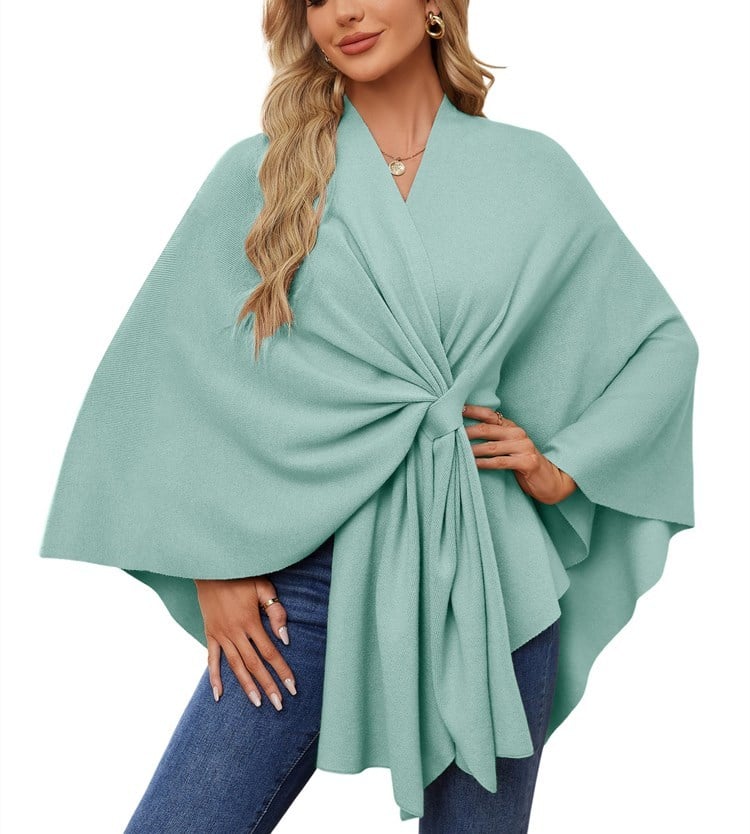 Weicher eleganter Schultertuch-Poncho für gemütlich-chice Lagen