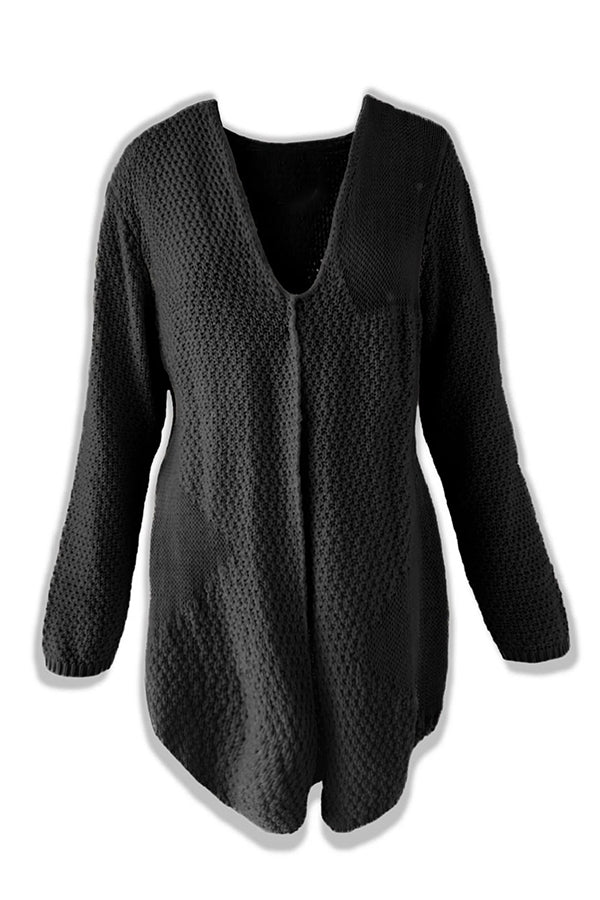 Gemütliche Strickjacke mittlerer Länge mit langen Ärmeln
