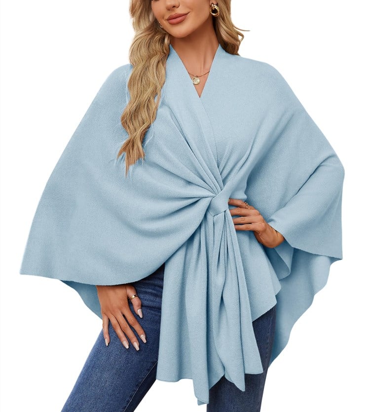 Weicher eleganter Schultertuch-Poncho für gemütlich-chice Lagen
