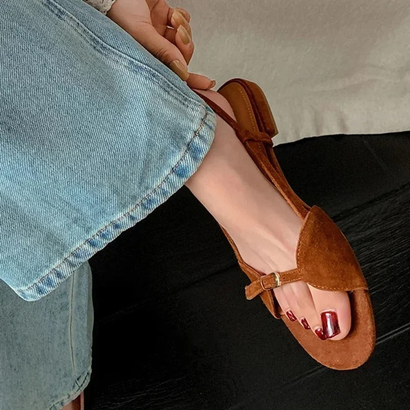 Quenilda | Minimalistische Sommerriemchen-Sandalen