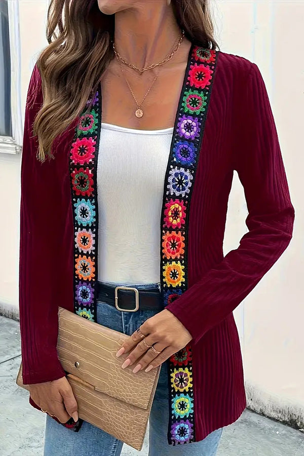 Boho Strickcardigan mit Blumenrand und langen Ärmeln