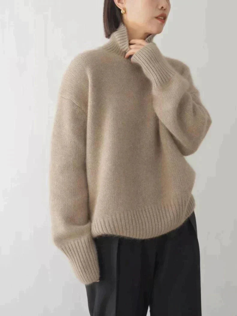 Gemütlicher weicher Strickpullover mit Rollkragen für herbstliche Schichten