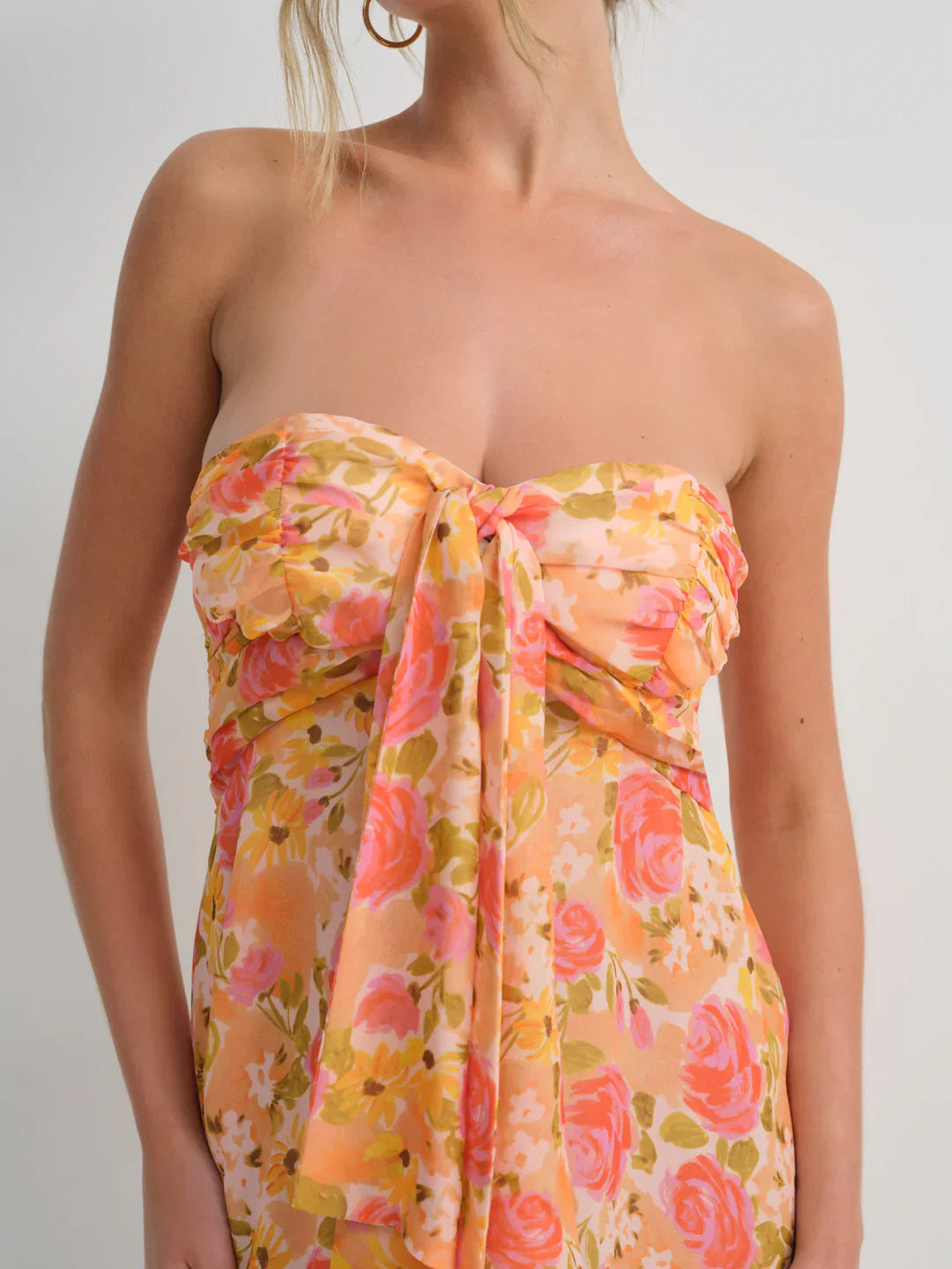 Fließendes Boho Maxikleid mit Blumenmuster