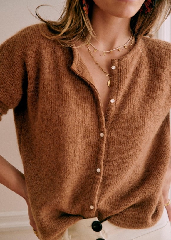 Gemütlicher grob gestrickter Cardigan-Pullover