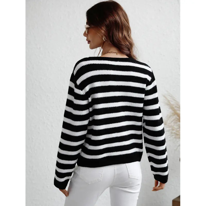 Gemütlicher Strick-Cardigan mit Knöpfen und seitlichen Taschen