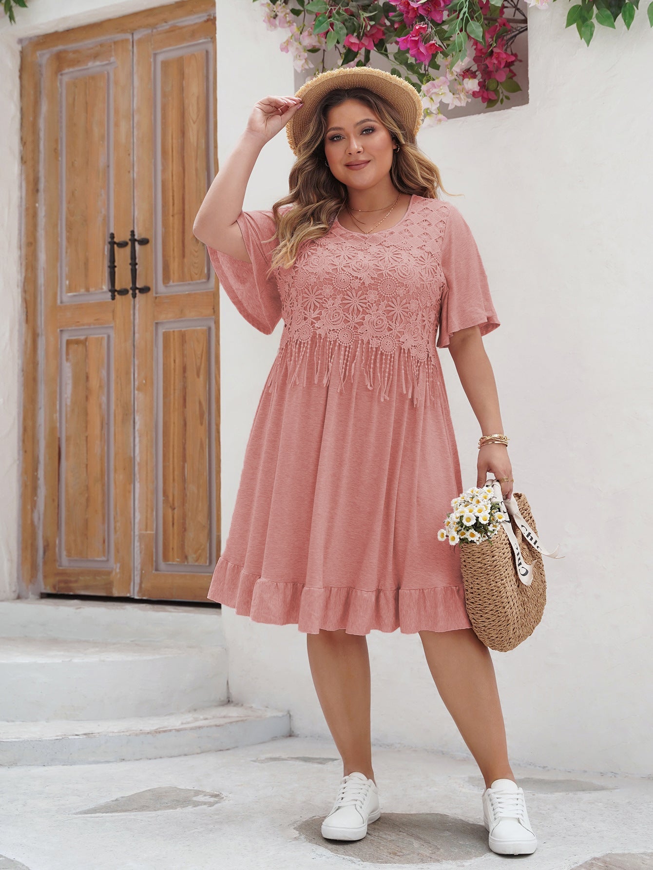 Oswald | Verspieltes Sommerkleid mit Spitzen-Details