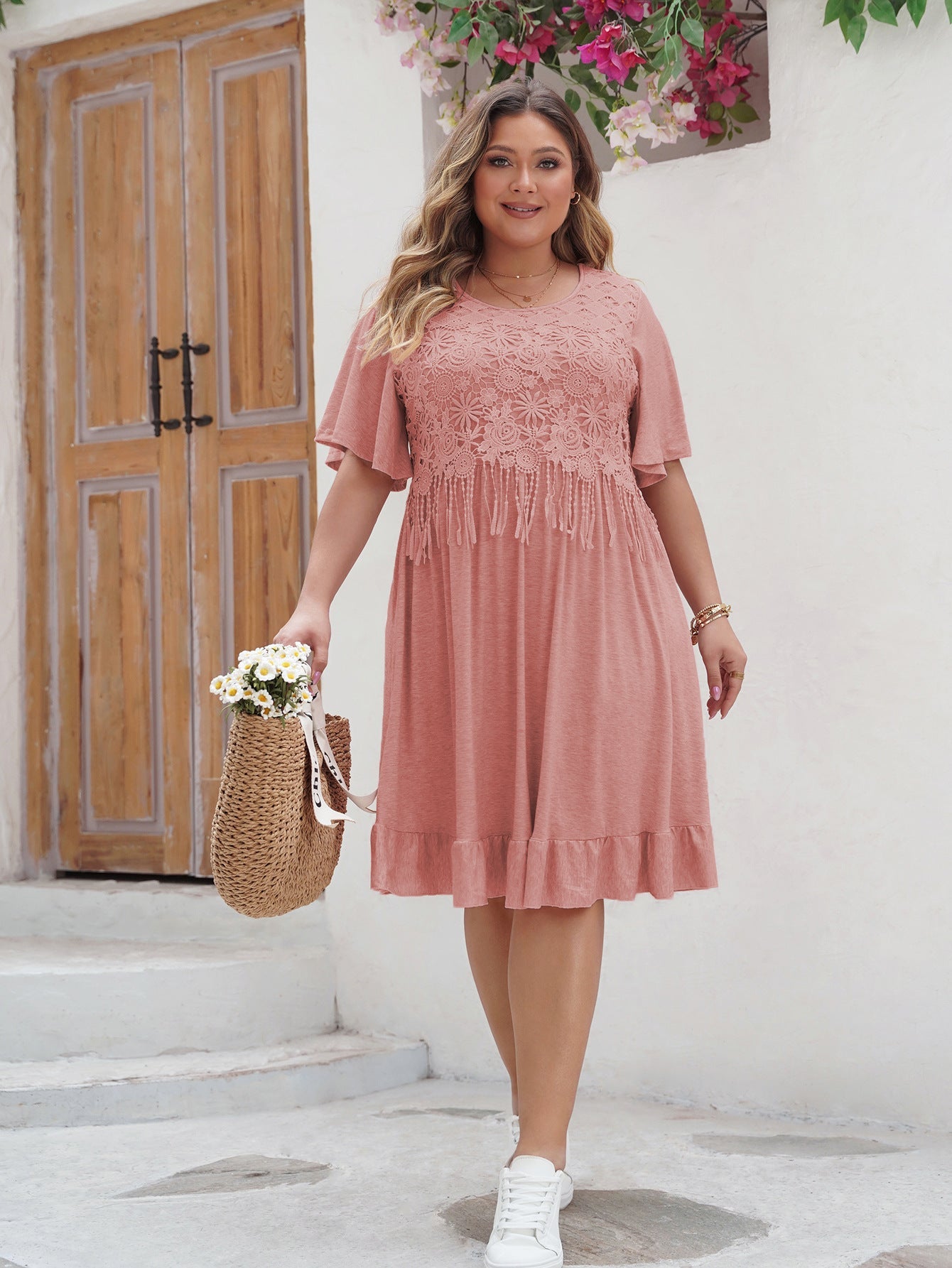 Oswald | Verspieltes Sommerkleid mit Spitzen-Details