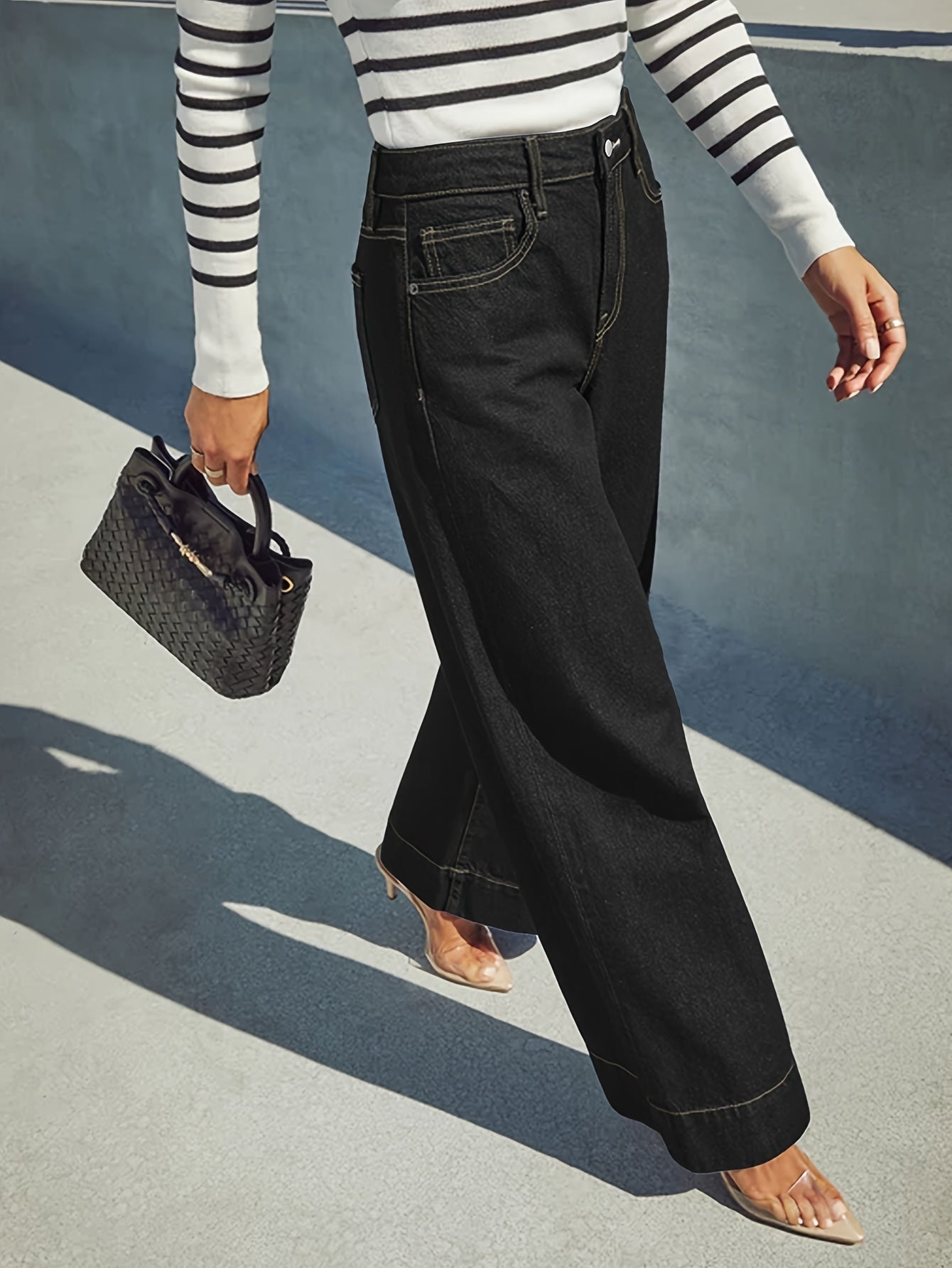 Jeans mit hoher Taille, weitem Bein und dehnbarem Denim-Stoff mit Umschlag am Saum