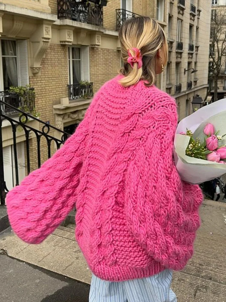 Gemütlicher Grobstrick übergroßer Pullover mit hohem Kragen