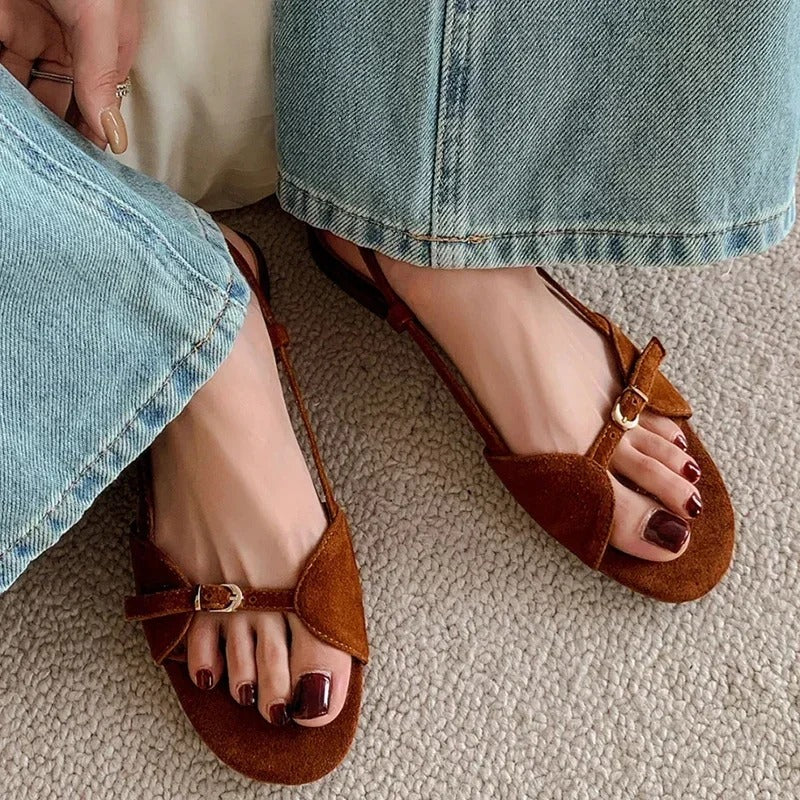 Quenilda | Minimalistische Sommerriemchen-Sandalen
