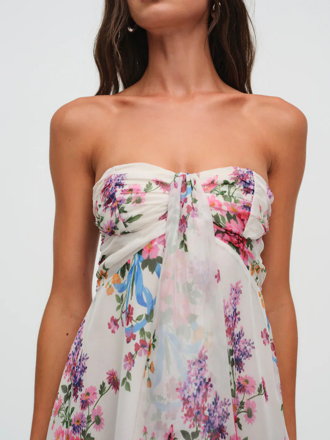 Fließendes Boho Maxikleid mit Blumenmuster