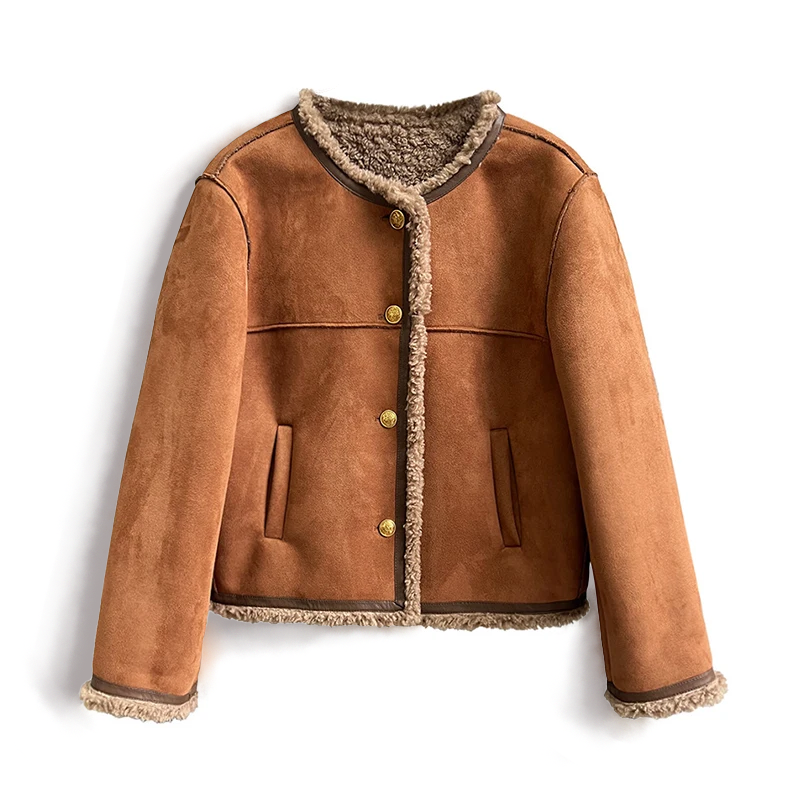Gemütliche braune Damenjacke mit Fleecefutter und Knöpfen