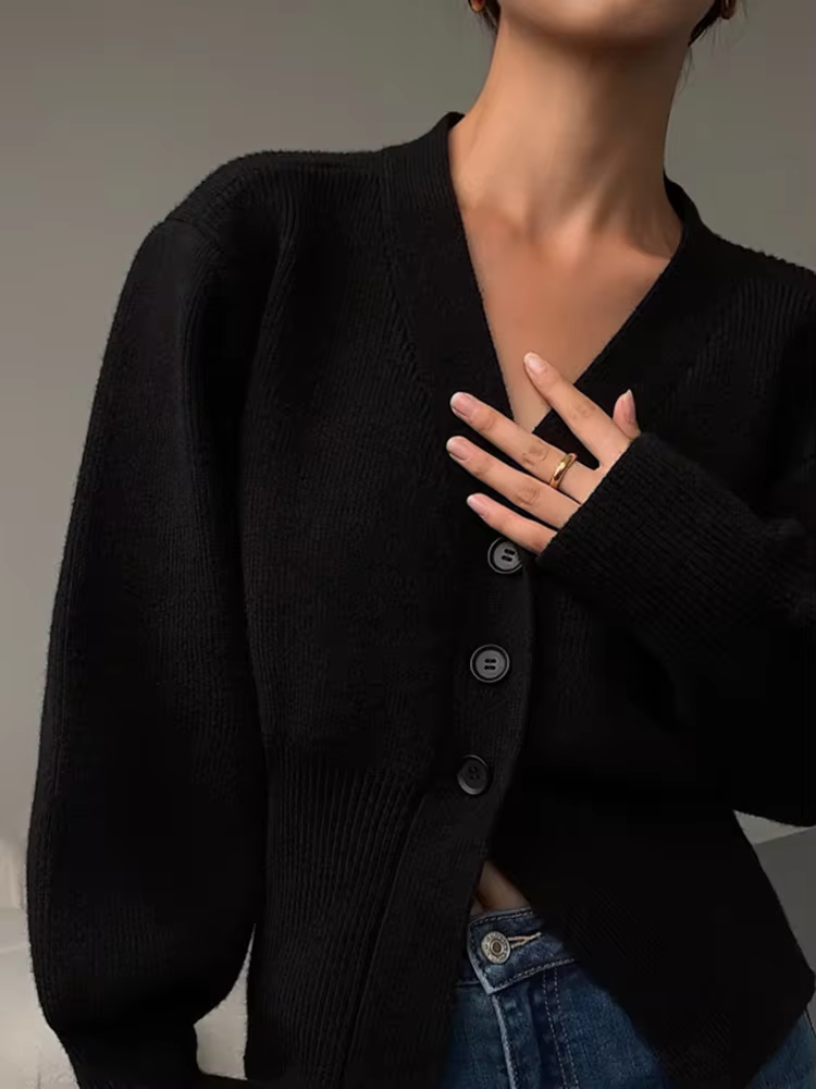 Gemütlicher V-Ausschnitt Strickcardigan mit Knöpfen