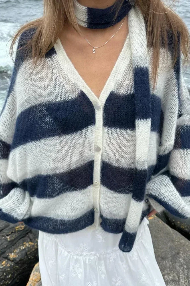 Gemütlicher gestreifter V-Ausschnitt Strickcardigan