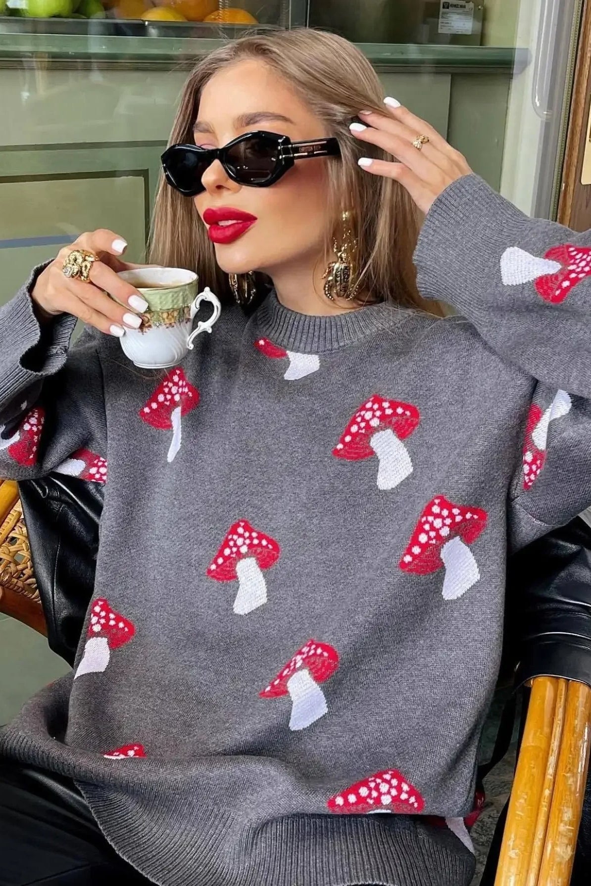 Gemütlicher Jacquard-Strickpullover mit Pilzmotiv