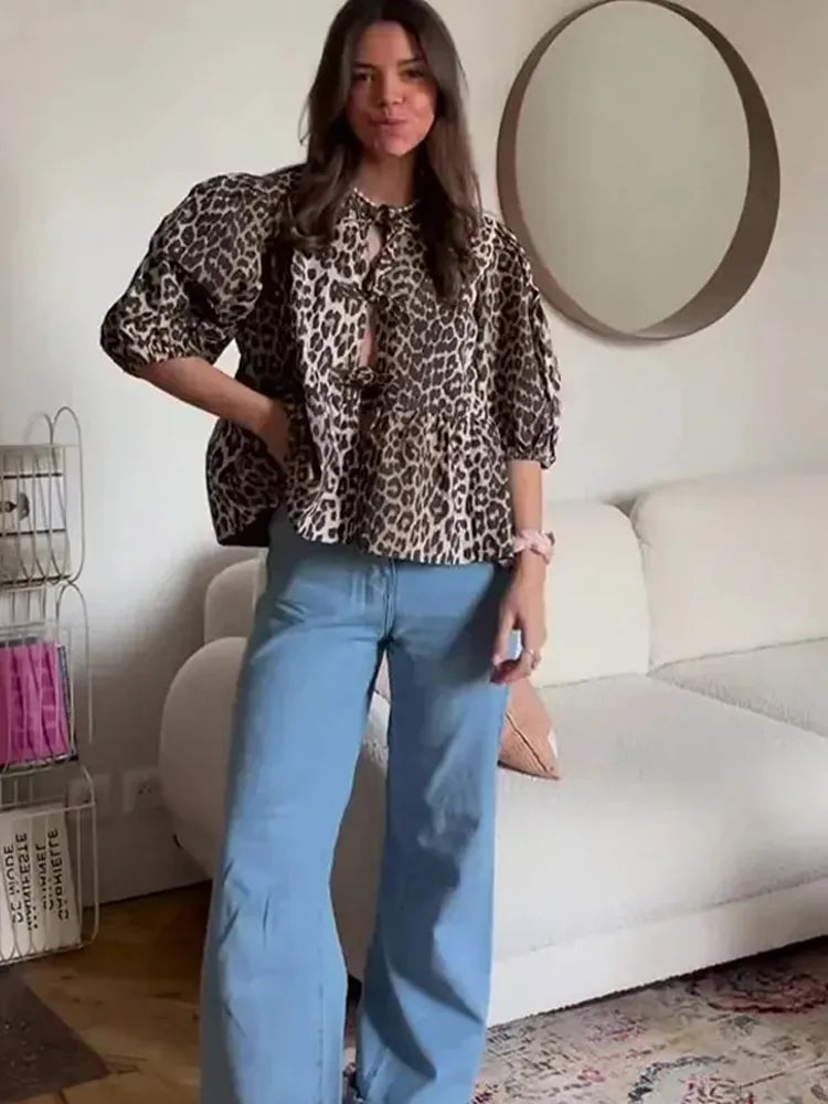 Bluse mit Leopardenmuster, Puffärmeln und Schleifendetail