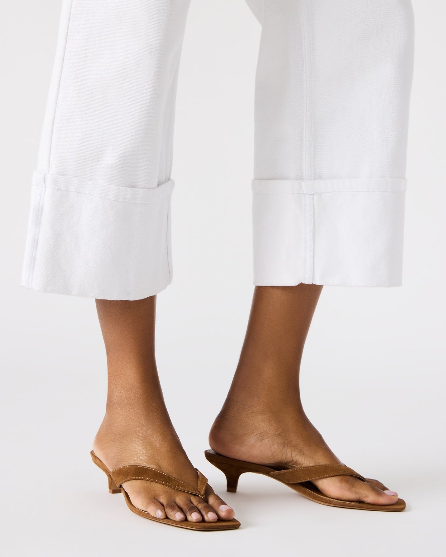Schicke Wildleder-Pumps mit quadratischer Spitze