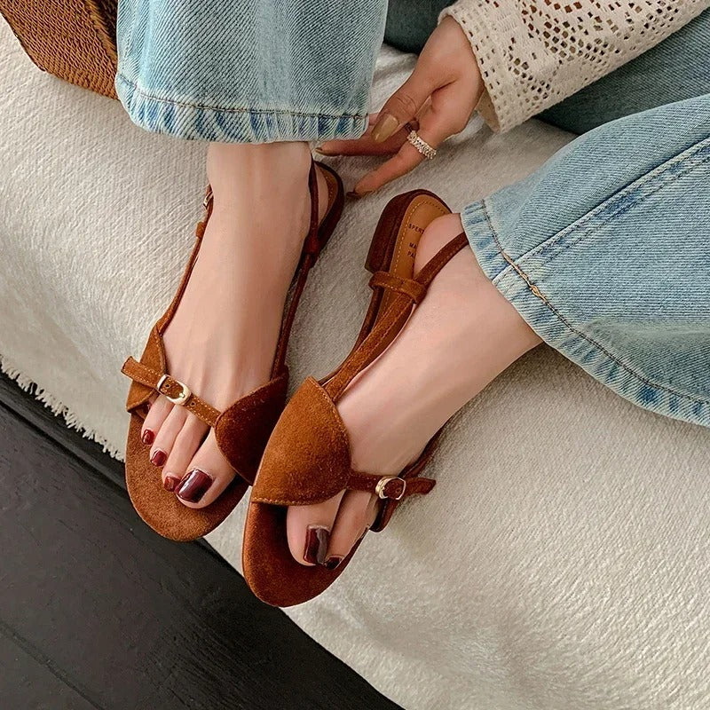 Quenilda | Minimalistische Sommerriemchen-Sandalen