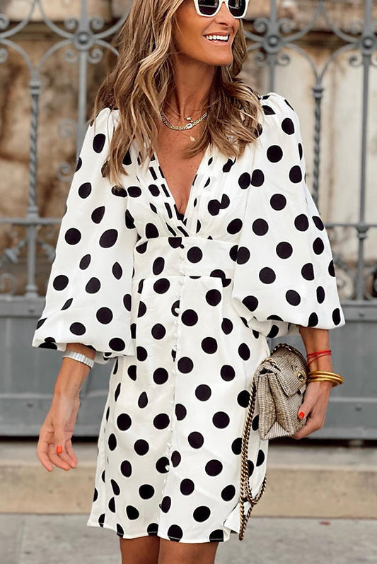 Mini-Kleid mit Puffärmeln und Polka-Dot-Knöpfen