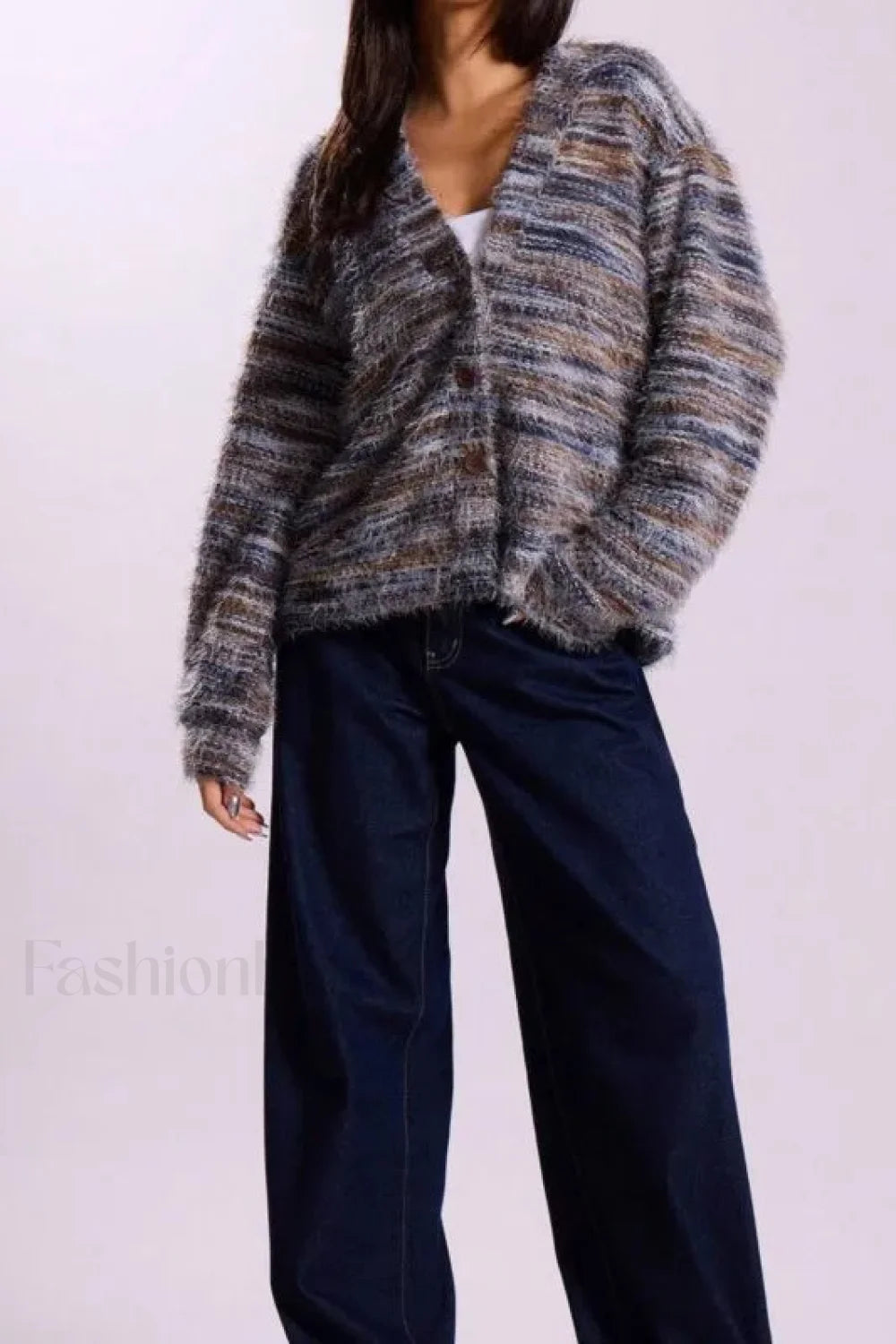 Gemütliche Vintage-gestreifte V-Ausschnitt-Strickjacke