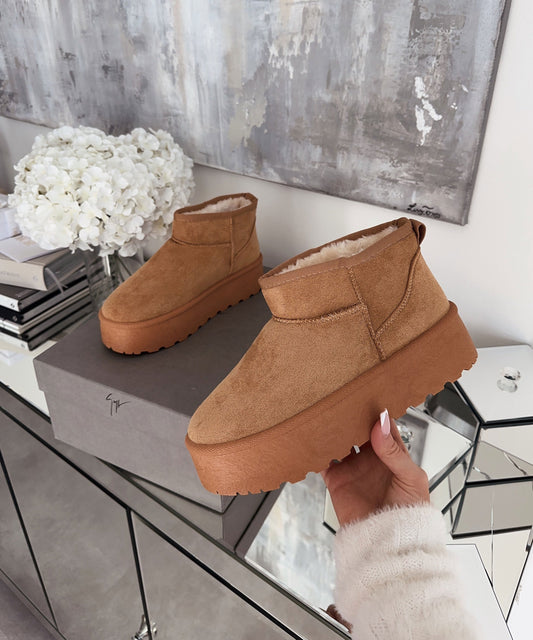 Braune Lederplattform-Stiefeletten für stylischen Alltag