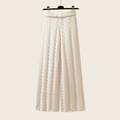 Elegantes zweiteiliges Strickset