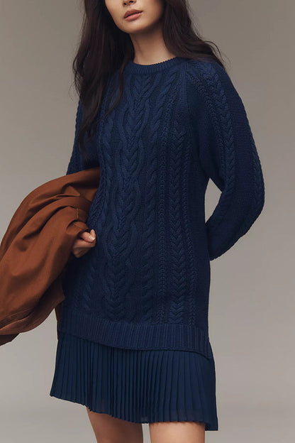 Strickkleid mit Zopfmuster und plissiertem Chiffon-Saum