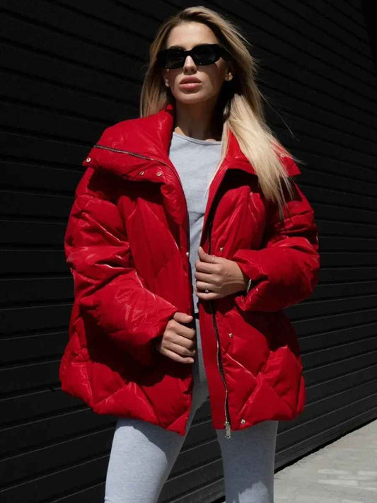 Carmina™ – Fashionable oversized puffer for cold days