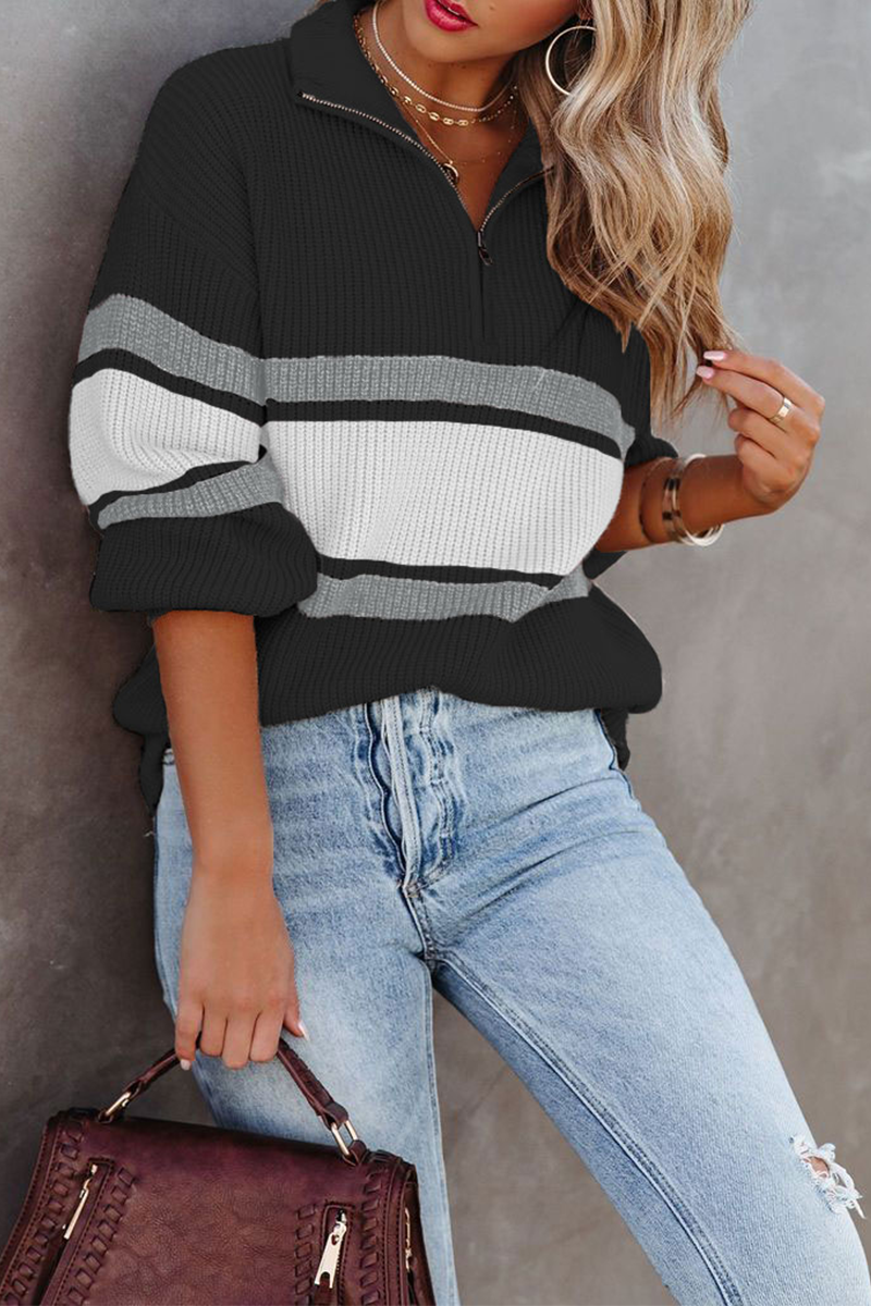 Gemütlicher Patchwork-Pullover mit Reißverschlusskragen