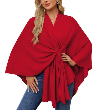 Weicher eleganter Schultertuch-Poncho für gemütlich-chice Lagen