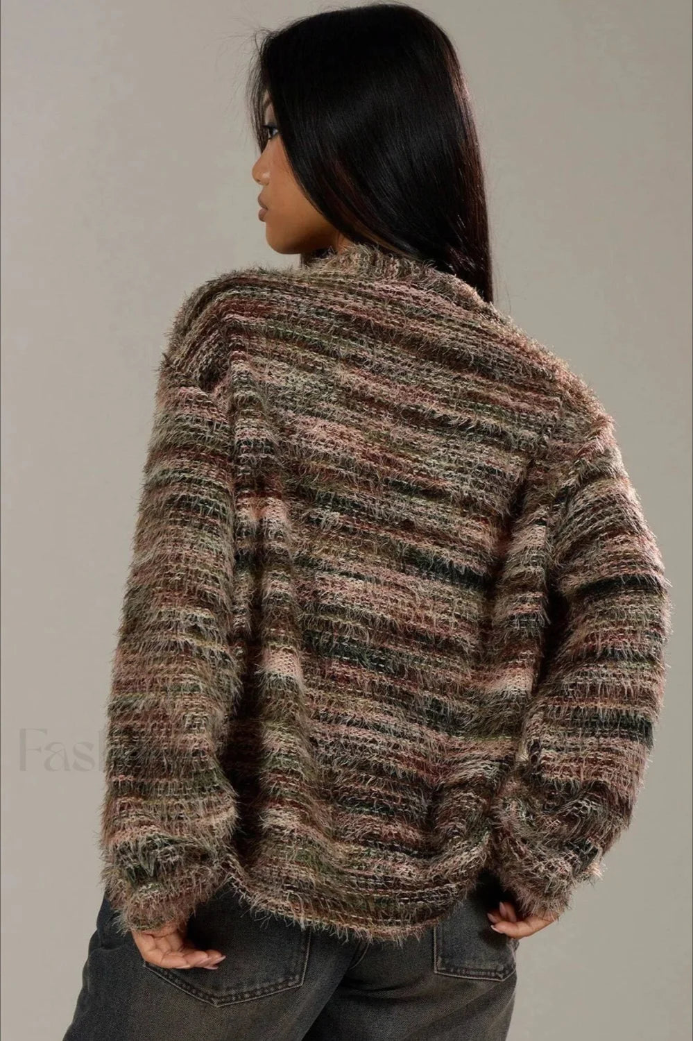 Gemütliche Vintage-gestreifte V-Ausschnitt-Strickjacke