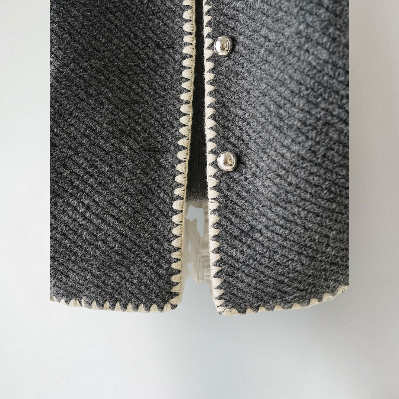 Schicker leichter Strickcardigan zum Schichten