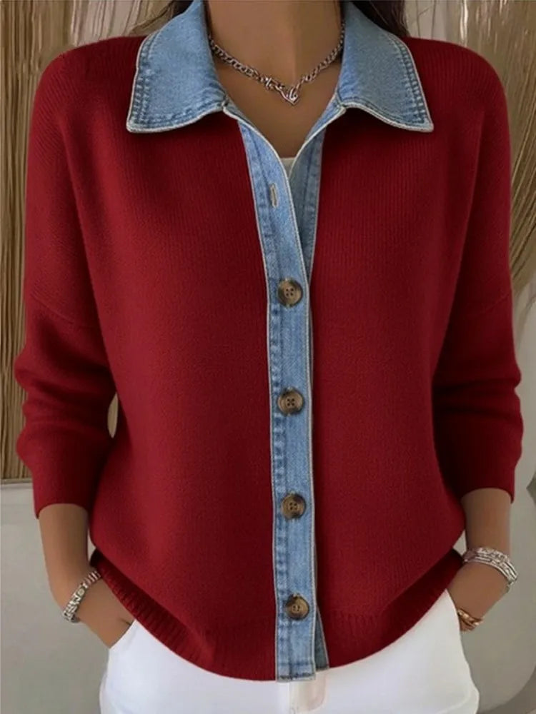 Strickpullover mit Denim-Kragen