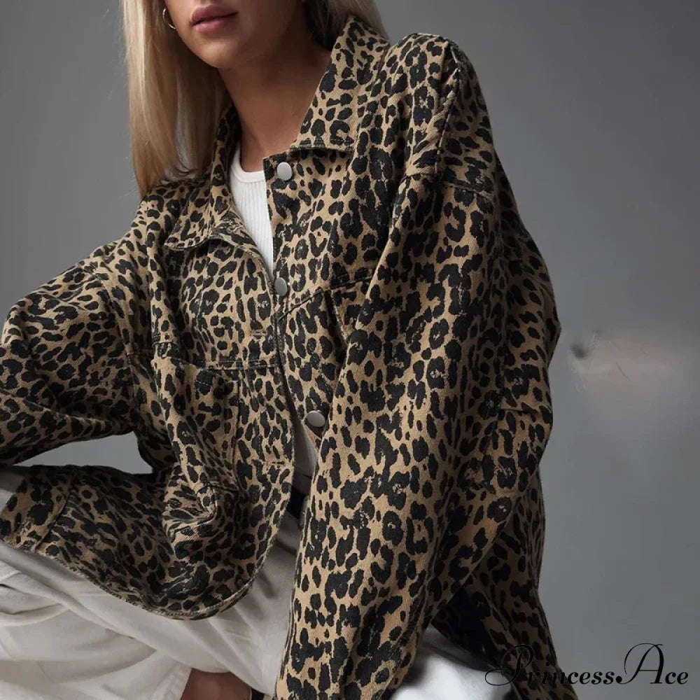 Slim Fit Jeansjacke mit Leopardenstickerei