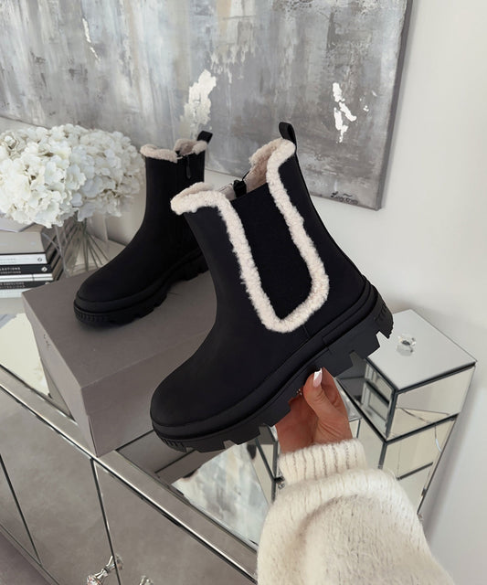 Schicke Schwarze Leder-Stiefeletten