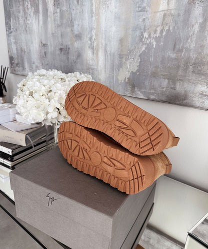 Braune Lederplattform-Stiefeletten für stylischen Alltag