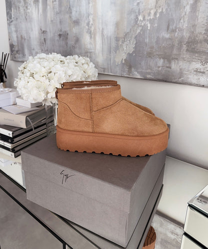 Braune Lederplattform-Stiefeletten für stylischen Alltag