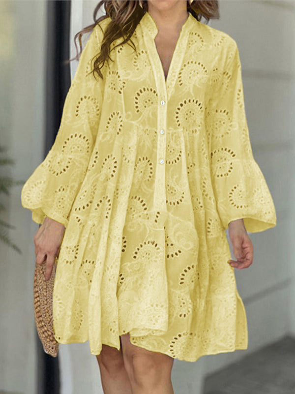 A-Linien Mini-Kleid mit V-Ausschnitt und ausgestellten Ärmeln