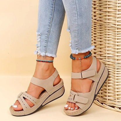 Quenilda | Bequeme Sommer-Klettsandalen mit Keilsohle