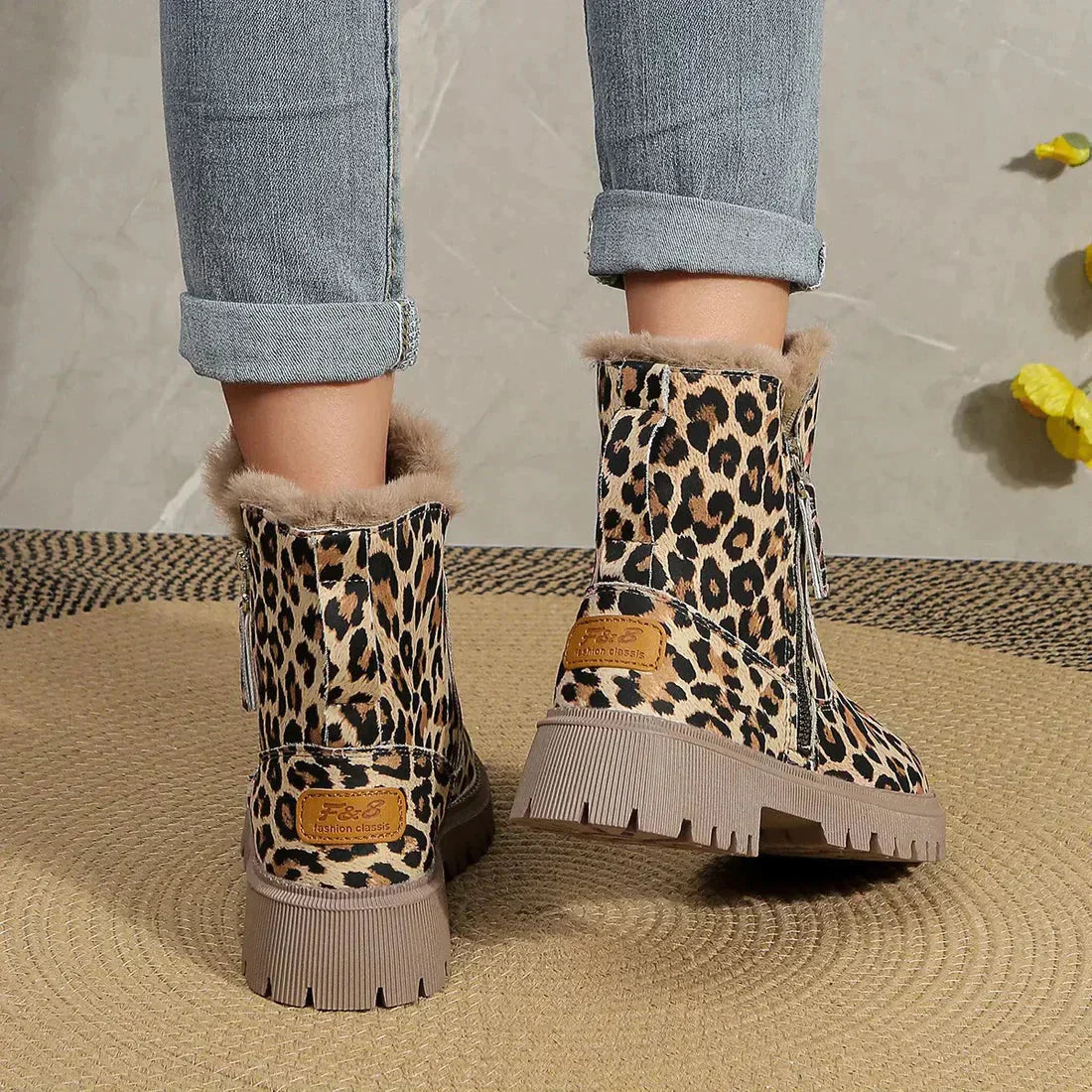 Schicke Leopardenmuster Stiefeletten für trendige Outfits