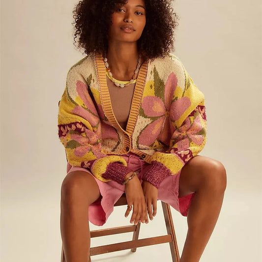 Gemütliche florale Strickjacke mit lockerer Passform und langen Ärmeln