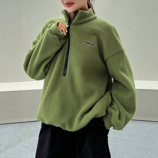 Gemütlicher eleganter Strickpullover für den Alltagstil