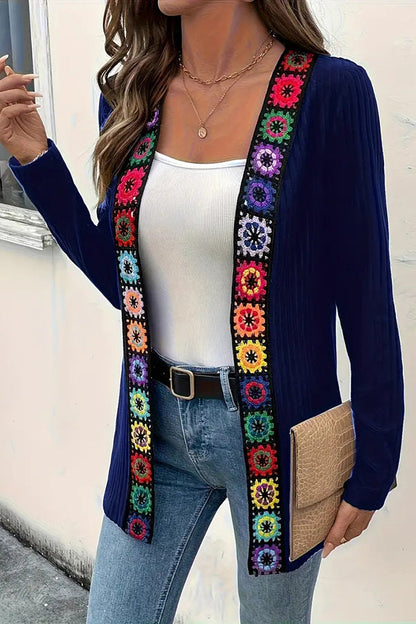 Boho Strickcardigan mit Blumenrand und langen Ärmeln