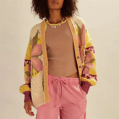 Gemütliche florale Strickjacke mit lockerer Passform und langen Ärmeln